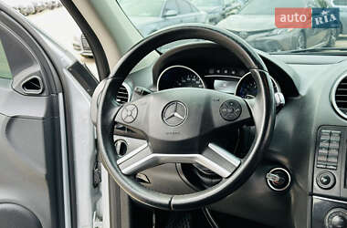 Позашляховик / Кросовер Mercedes-Benz M-Class 2011 в 