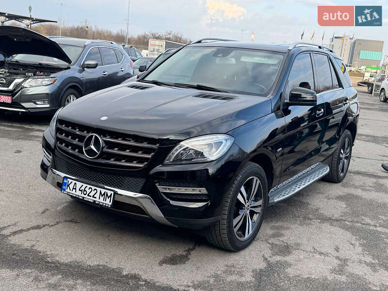 Позашляховик / Кросовер Mercedes-Benz M-Class 2011 в Львові
