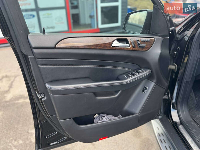 Позашляховик / Кросовер Mercedes-Benz M-Class 2011 в Львові