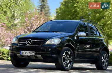 Позашляховик / Кросовер Mercedes-Benz M-Class 2007 в 