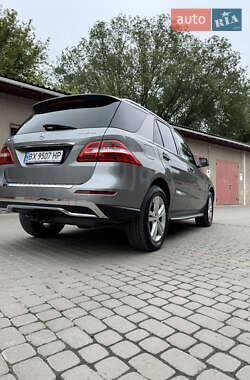 Внедорожник / Кроссовер Mercedes-Benz M-Class 2013 в 