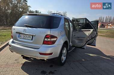 Позашляховик / Кросовер Mercedes-Benz M-Class 2010 в 
