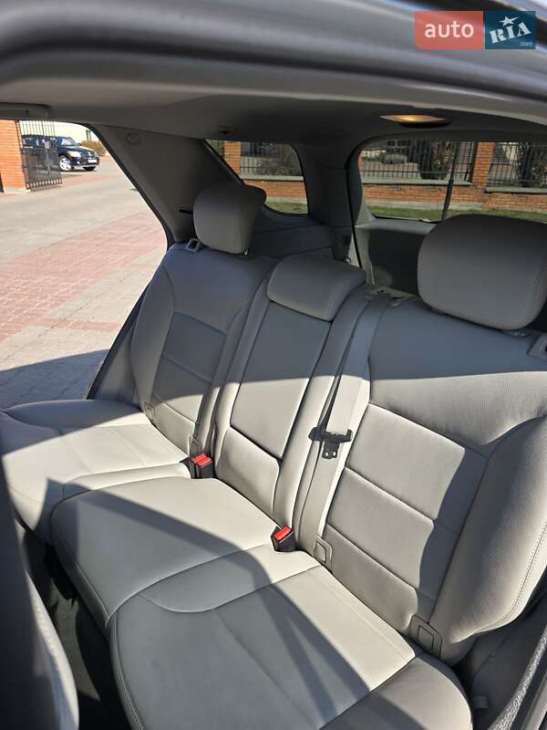 Позашляховик / Кросовер Mercedes-Benz M-Class 2010 в Обухові