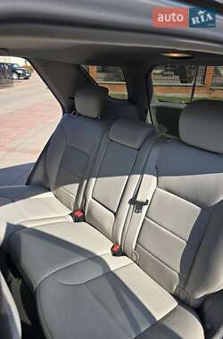 Позашляховик / Кросовер Mercedes-Benz M-Class 2010 в 