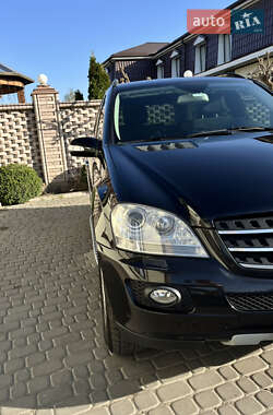 Позашляховик / Кросовер Mercedes-Benz M-Class 2007 в 
