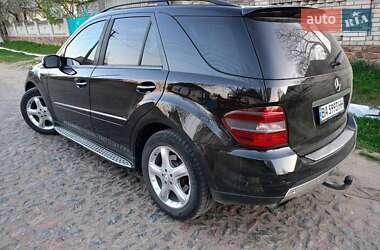 Внедорожник / Кроссовер Mercedes-Benz M-Class 2007 в 