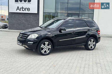 Внедорожник / Кроссовер Mercedes-Benz M-Class 2010 в 