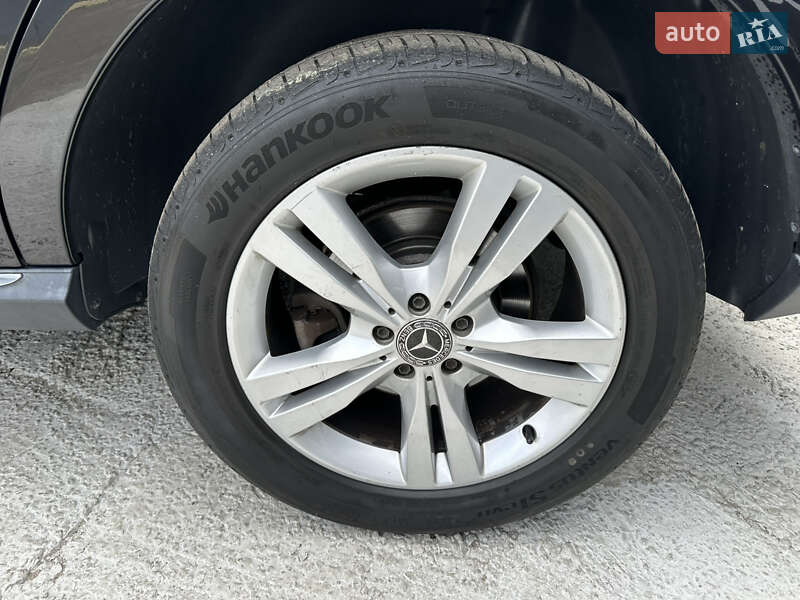 Внедорожник / Кроссовер Mercedes-Benz M-Class 2012 в Киеве