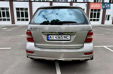 Позашляховик / Кросовер Mercedes-Benz M-Class 2009 в 