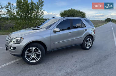 Позашляховик / Кросовер Mercedes-Benz M-Class 2005 в 