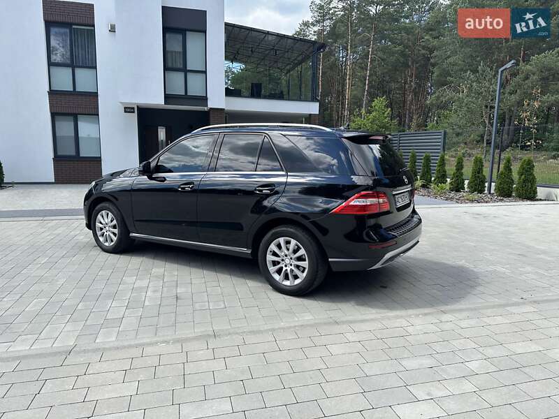 Позашляховик / Кросовер Mercedes-Benz M-Class 2014 в Ковелі