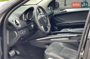 Внедорожник / Кроссовер Mercedes-Benz M-Class 2006 в 