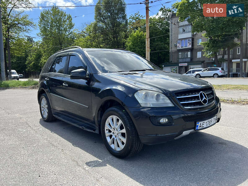 Mercedes-Benz M-Class 2006