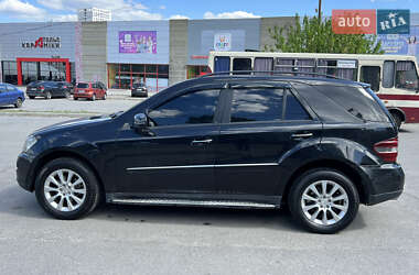 Внедорожник / Кроссовер Mercedes-Benz M-Class 2006 в 