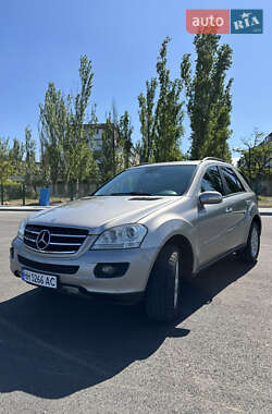 Позашляховик / Кросовер Mercedes-Benz M-Class 2006 в Миколаєві