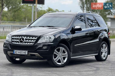 Позашляховик / Кросовер Mercedes-Benz M-Class 2010 в Дніпрі