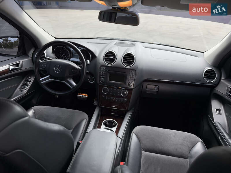 Внедорожник / Кроссовер Mercedes-Benz M-Class 2010 в Днепре