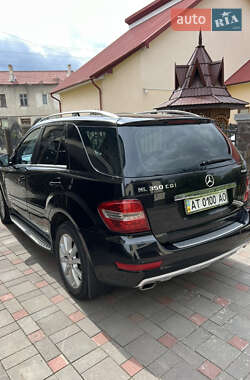 Внедорожник / Кроссовер Mercedes-Benz M-Class 2011 в 