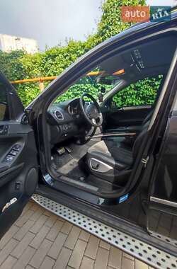 Внедорожник / Кроссовер Mercedes-Benz M-Class 2006 в 