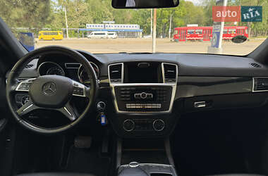 Внедорожник / Кроссовер Mercedes-Benz M-Class 2014 в 