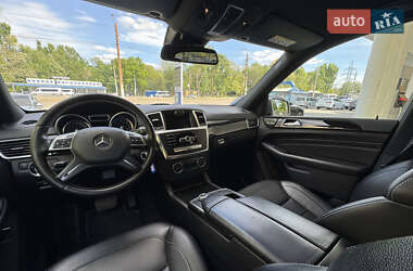 Внедорожник / Кроссовер Mercedes-Benz M-Class 2014 в 