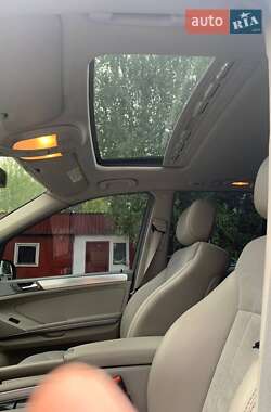 Внедорожник / Кроссовер Mercedes-Benz M-Class 2005 в 