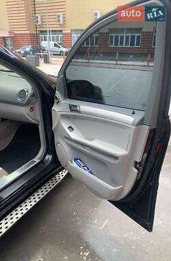 Внедорожник / Кроссовер Mercedes-Benz M-Class 2005 в 
