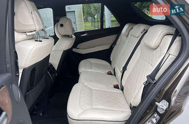 Позашляховик / Кросовер Mercedes-Benz M-Class 2011 в 