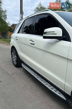 Внедорожник / Кроссовер Mercedes-Benz M-Class 2012 в 