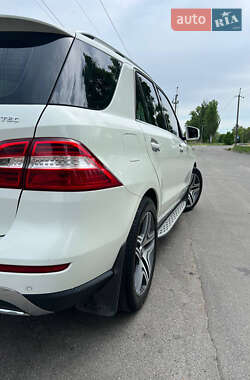 Внедорожник / Кроссовер Mercedes-Benz M-Class 2012 в 