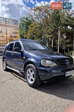 Внедорожник / Кроссовер Mercedes-Benz M-Class 1999 в Одессе
