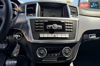 Внедорожник / Кроссовер Mercedes-Benz M-Class 2014 в 
