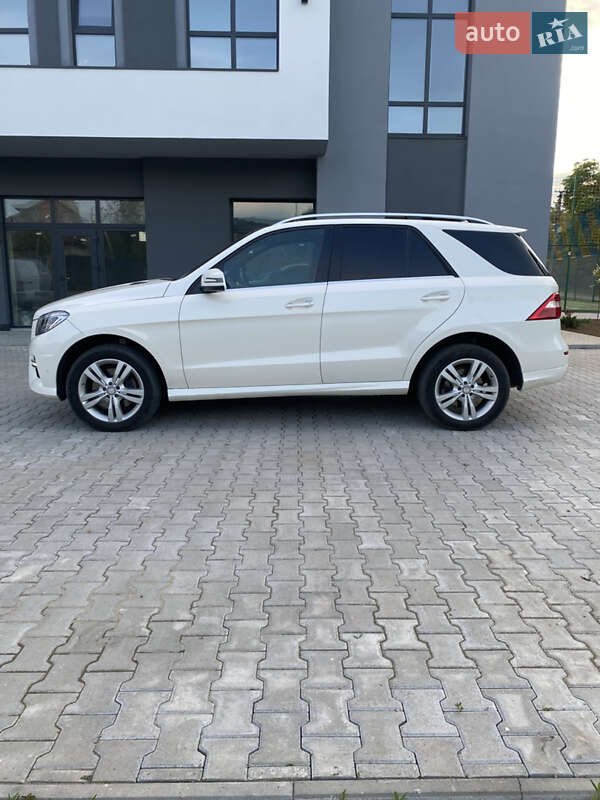 Внедорожник / Кроссовер Mercedes-Benz M-Class 2014 в Ужгороде