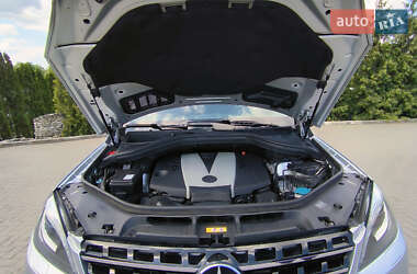 Позашляховик / Кросовер Mercedes-Benz M-Class 2013 в 