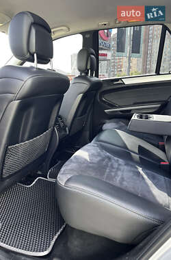 Внедорожник / Кроссовер Mercedes-Benz M-Class 2010 в 