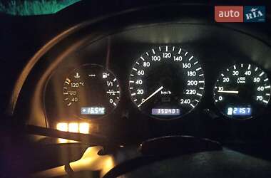 Внедорожник / Кроссовер Mercedes-Benz M-Class 2003 в 