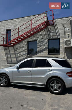Внедорожник / Кроссовер Mercedes-Benz M-Class 2008 в 
