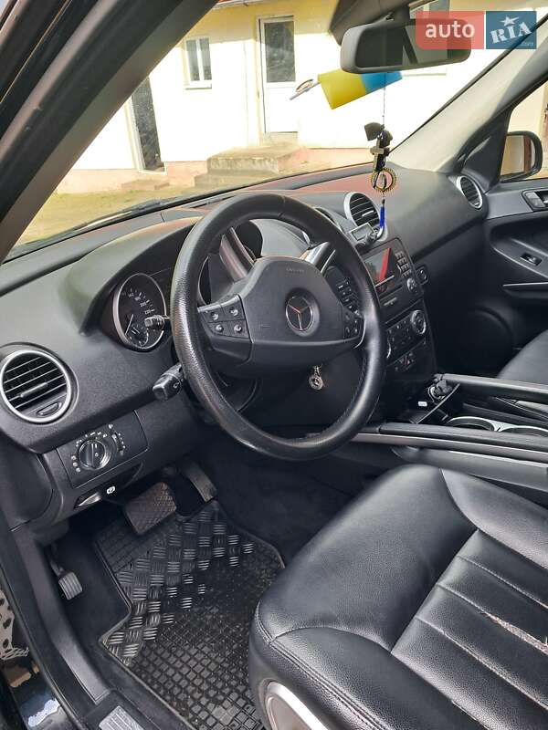 Внедорожник / Кроссовер Mercedes-Benz M-Class 2006 в Львове