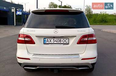 Внедорожник / Кроссовер Mercedes-Benz M-Class 2013 в 