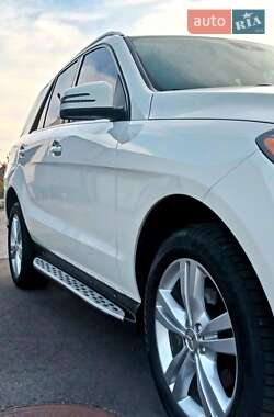 Внедорожник / Кроссовер Mercedes-Benz M-Class 2013 в 