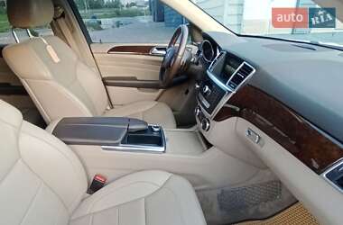 Внедорожник / Кроссовер Mercedes-Benz M-Class 2013 в 