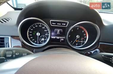 Внедорожник / Кроссовер Mercedes-Benz M-Class 2013 в 
