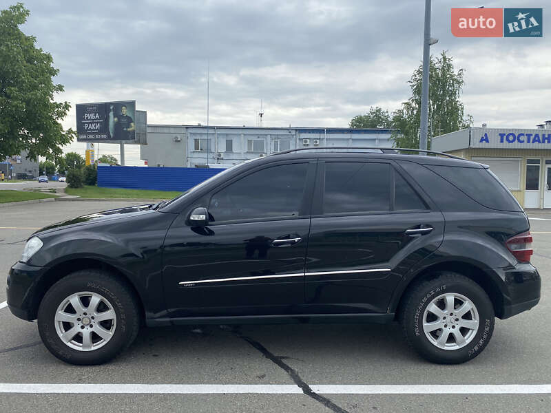 Внедорожник / Кроссовер Mercedes-Benz M-Class 2006 в Борисполе
