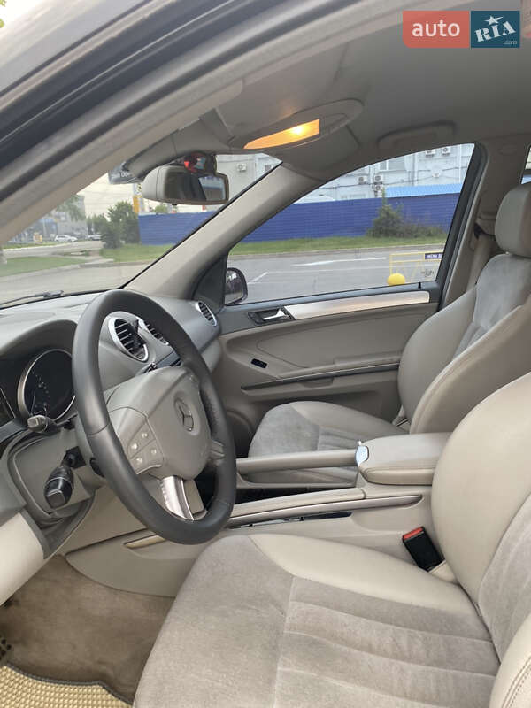 Внедорожник / Кроссовер Mercedes-Benz M-Class 2006 в Борисполе