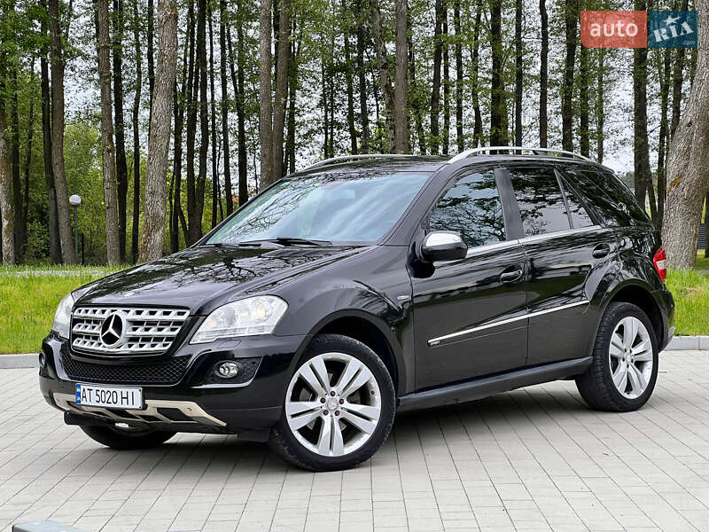 Внедорожник / Кроссовер Mercedes-Benz M-Class 2009 в 