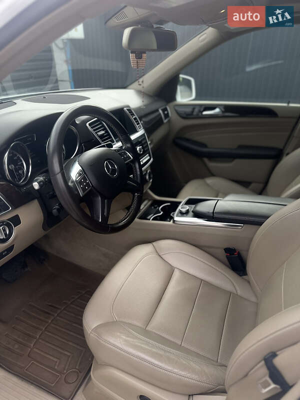 Внедорожник / Кроссовер Mercedes-Benz M-Class 2015 в Львове