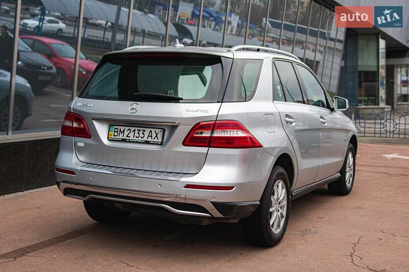 Внедорожник / Кроссовер Mercedes-Benz M-Class 2012 в Киеве