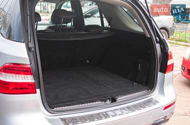 Внедорожник / Кроссовер Mercedes-Benz M-Class 2012 в 