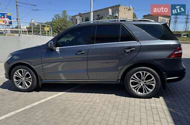 Внедорожник / Кроссовер Mercedes-Benz M-Class 2012 в 