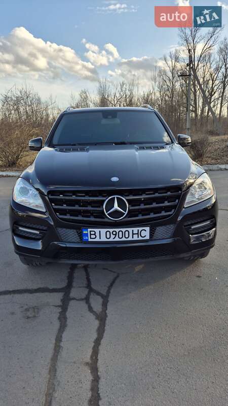 Внедорожник / Кроссовер Mercedes-Benz M-Class 2011 в Полтаве